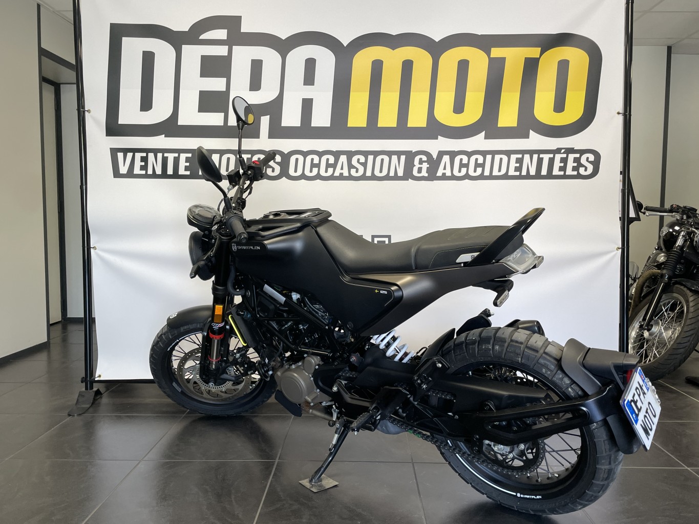 moto d’occasion HUSQVARNASVARTPILEN