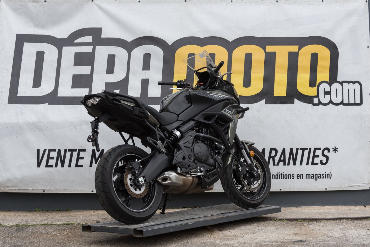 moto accidentée KAWASAKI VERSYS 650