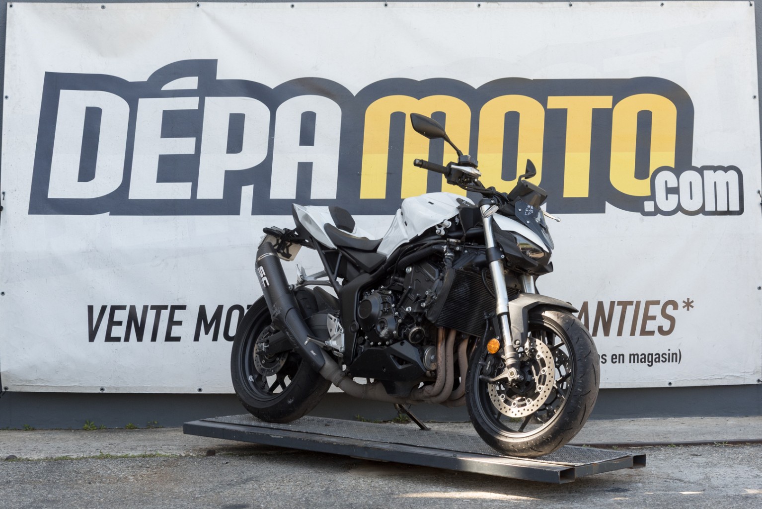 moto accidentée HONDA CB1000