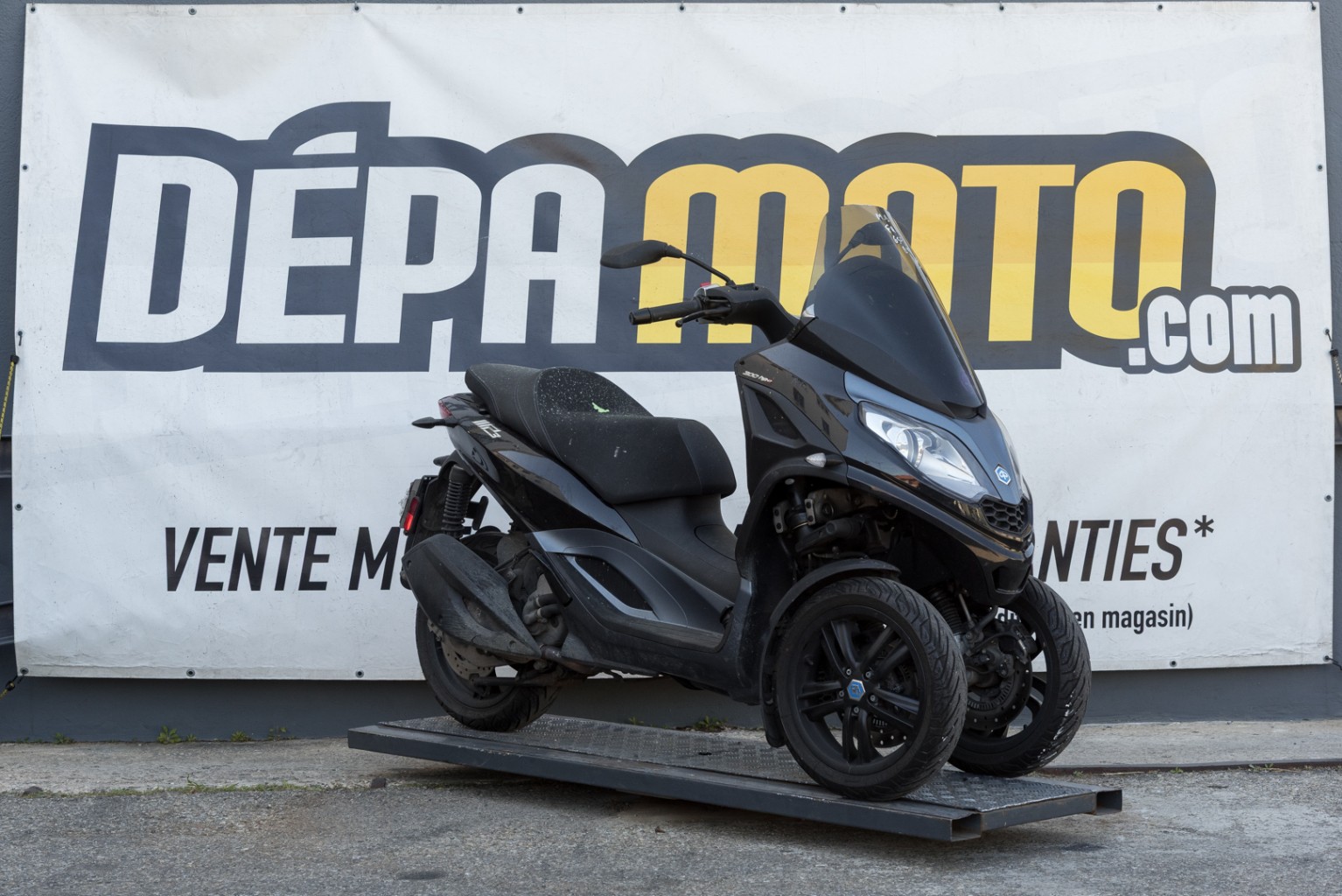 moto accidentée PIAGGIO  YOURBAN HPE