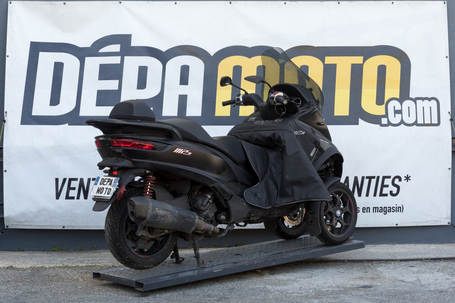 moto accidentée PIAGGIO MP3 500