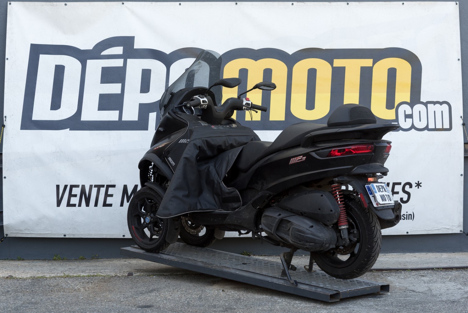 moto accidentée PIAGGIO MP3 500