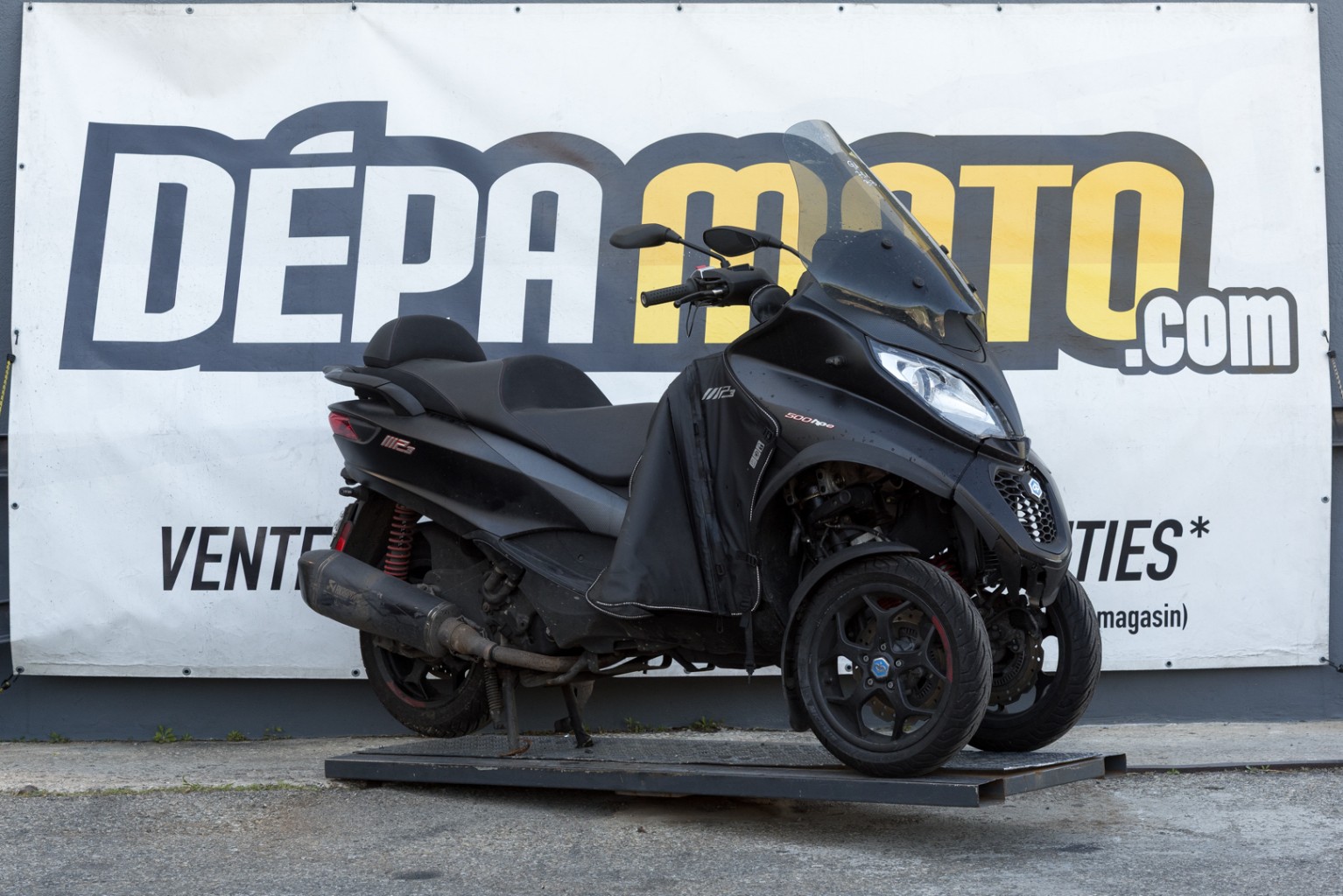 moto accidentée PIAGGIO  MP3 500