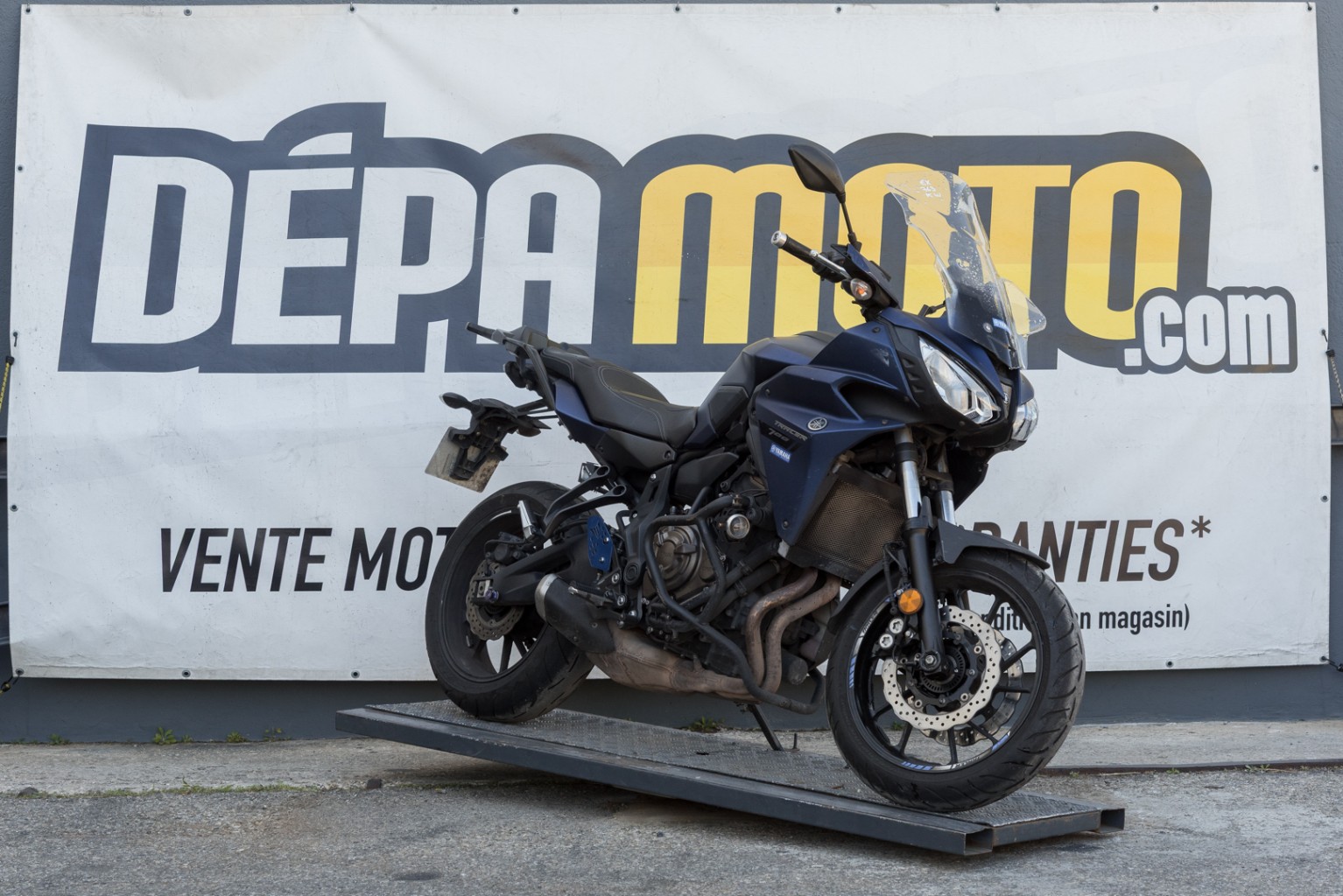 moto accidentée YAMAHA TRACER 700