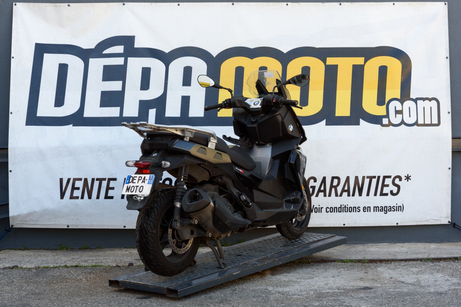 moto accidentée BMW C400X