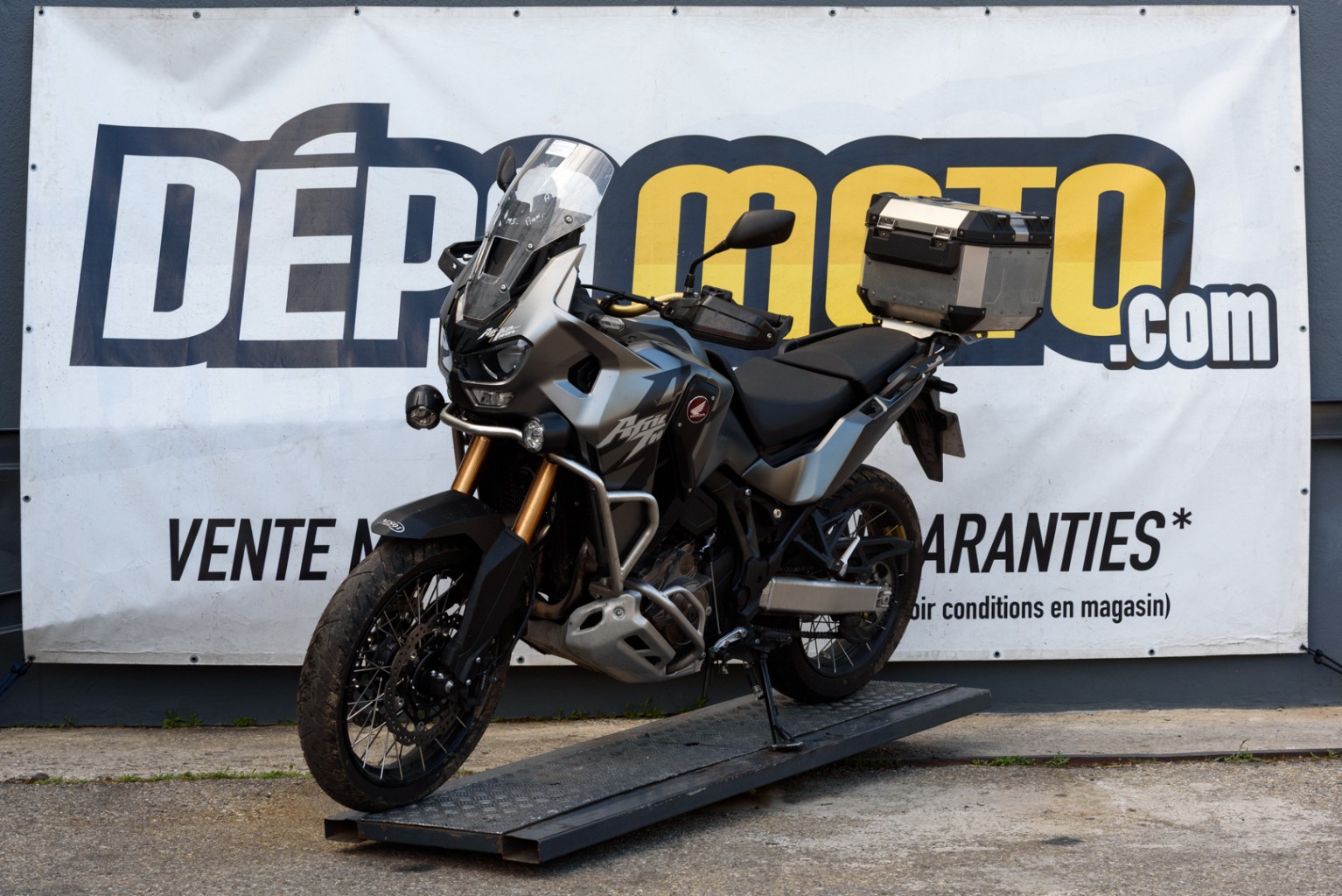 moto accidentée HONDAAFRICATWIN 1100