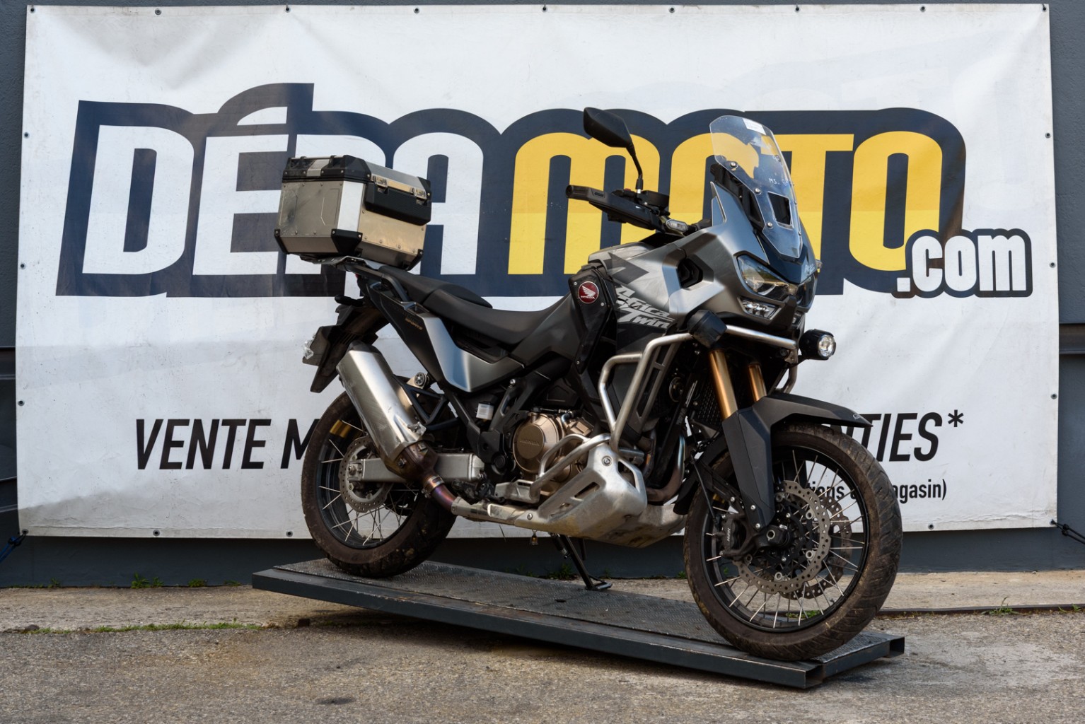 moto accidentée HONDA AFRICATWIN 1100