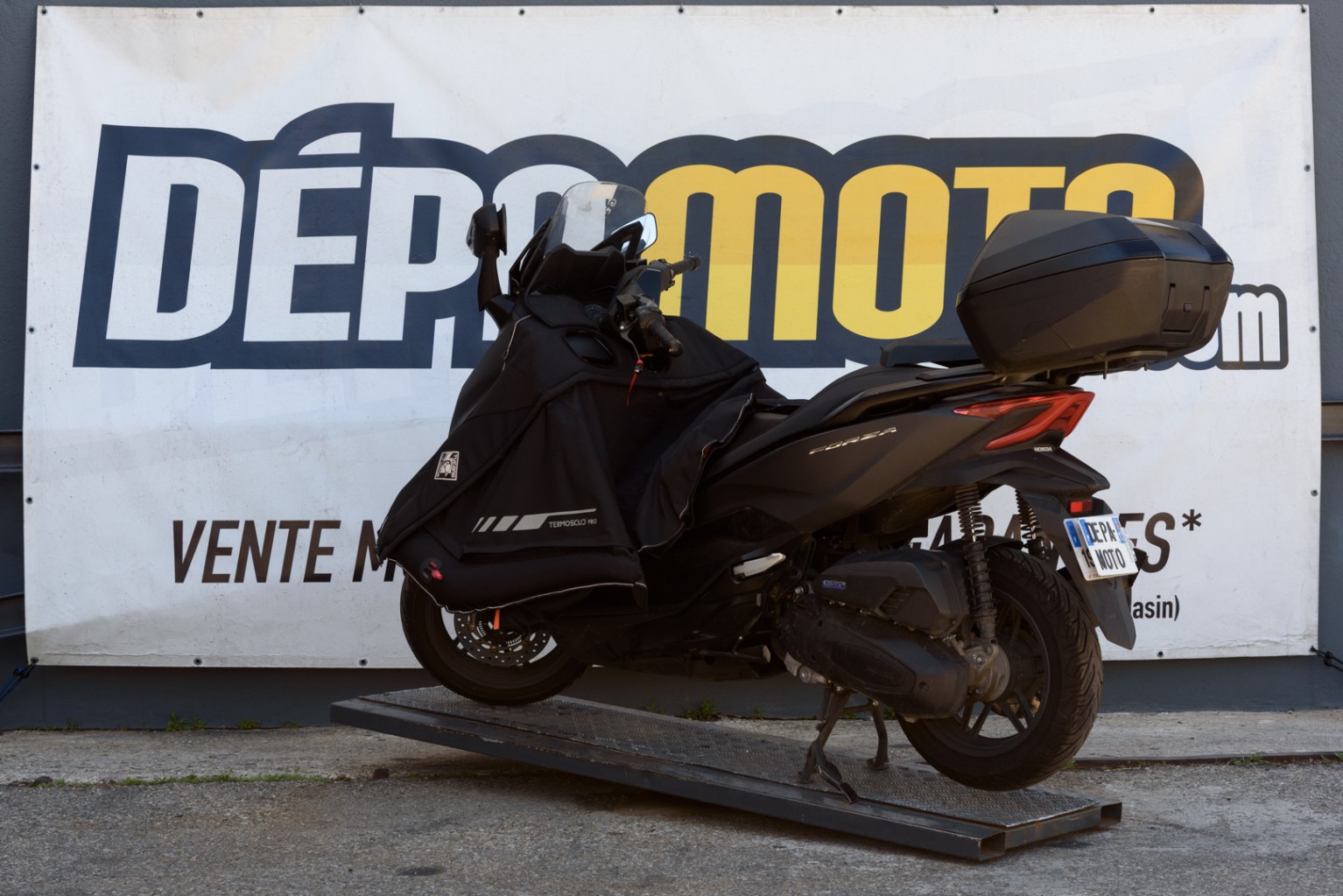 moto accidentée HONDA FORZA 125