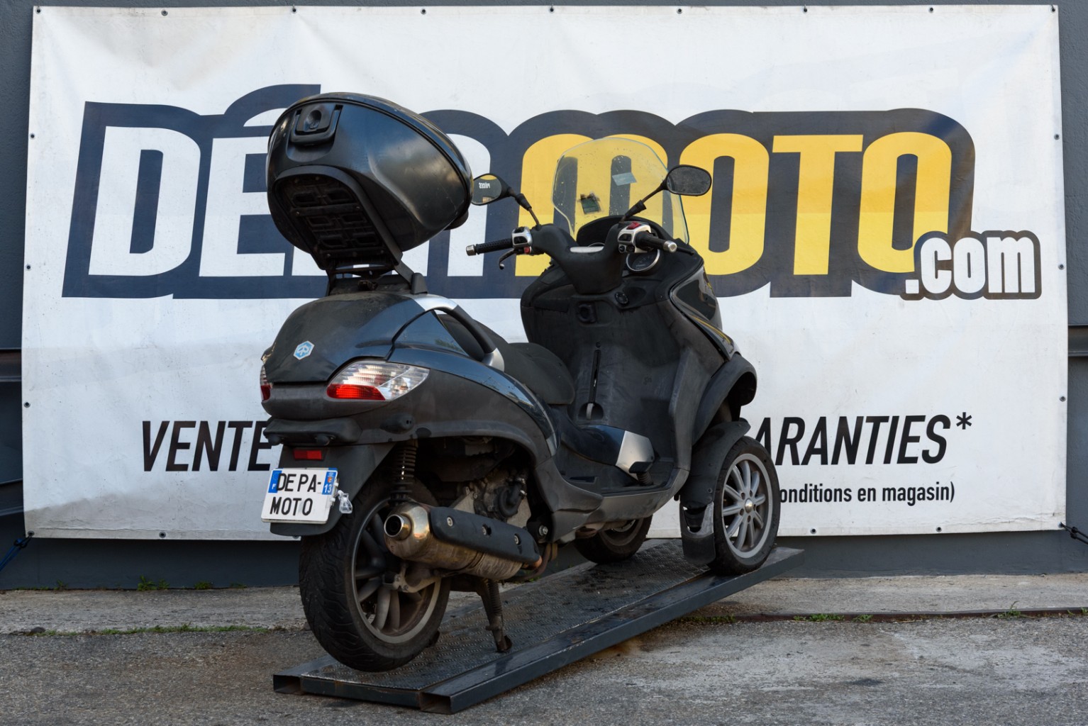 moto accidentée PIAGGIO MP3 500