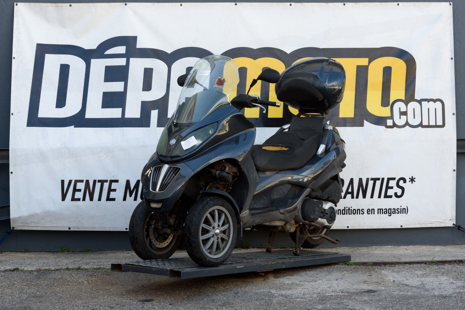 moto accidentée PIAGGIO MP3 500