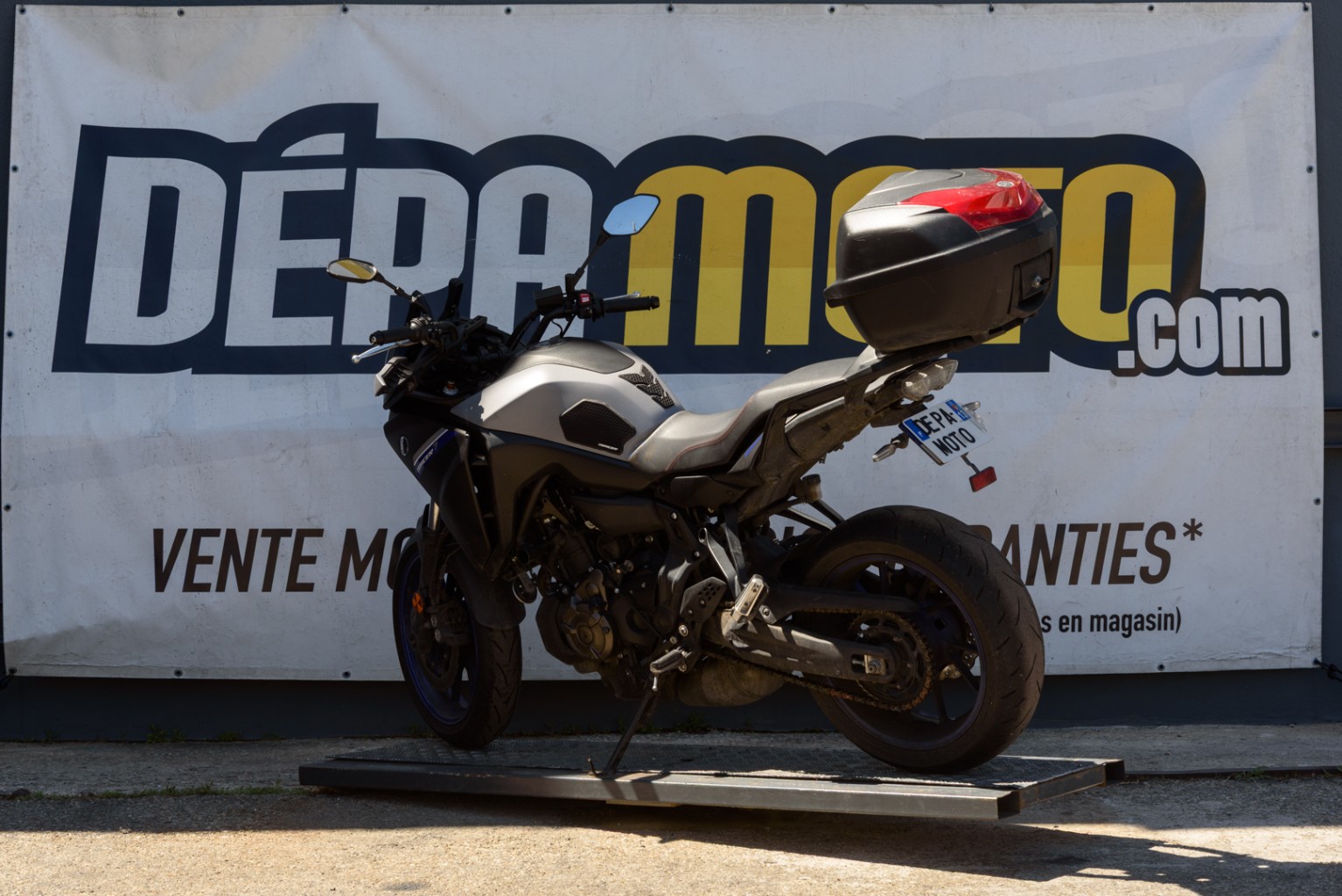 moto accidentée YAMAHAMT 07 TRACER