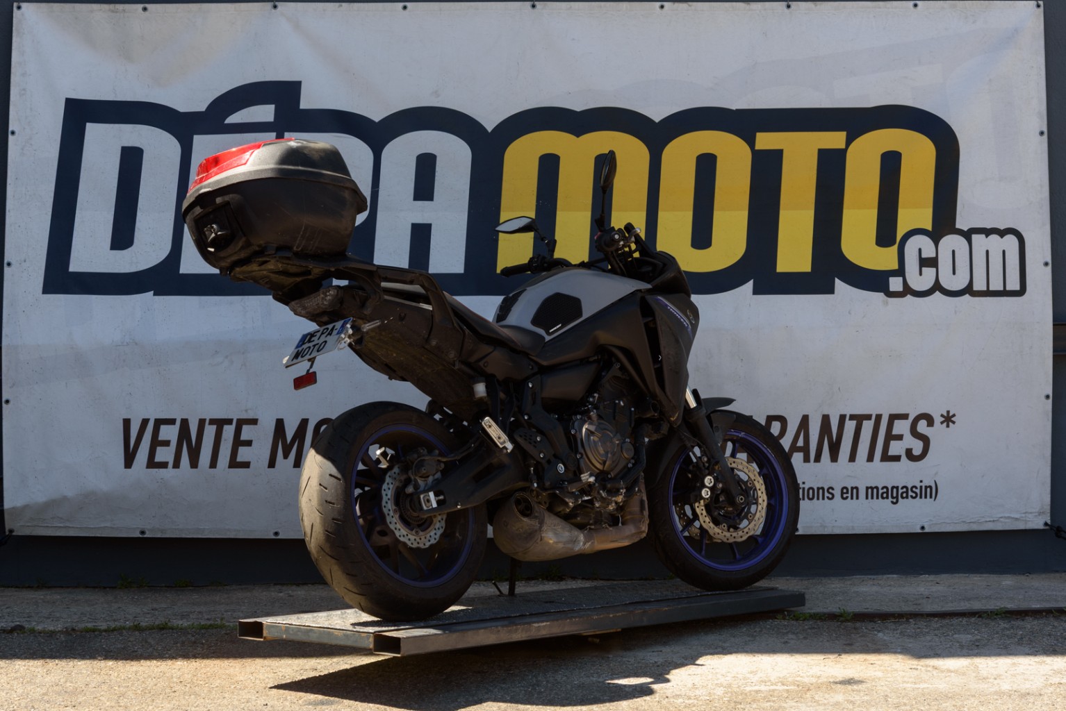 moto accidentée YAMAHAMT 07 TRACER