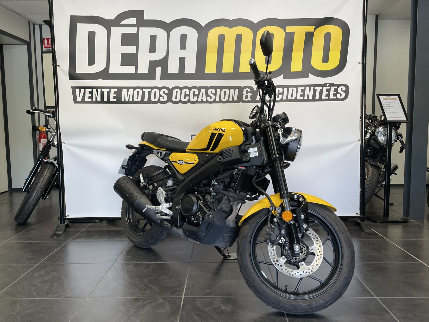 moto d’occasion YAMAHAXSR 125