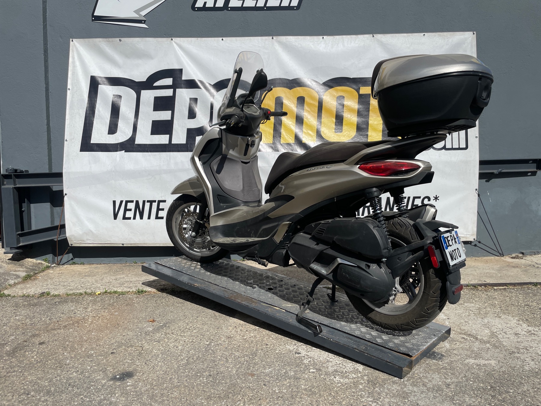 moto accidentée PIAGGIOBEVERLY 400