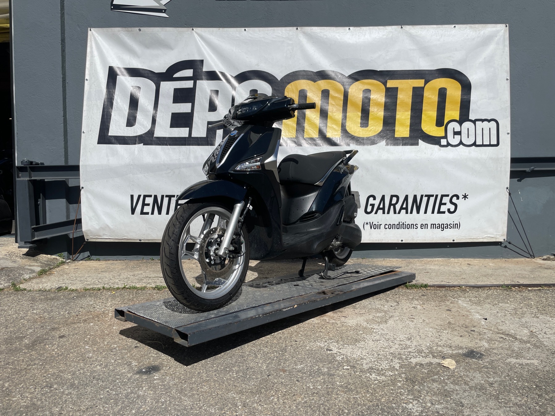 moto accidentée PIAGGIO LIBERTY50