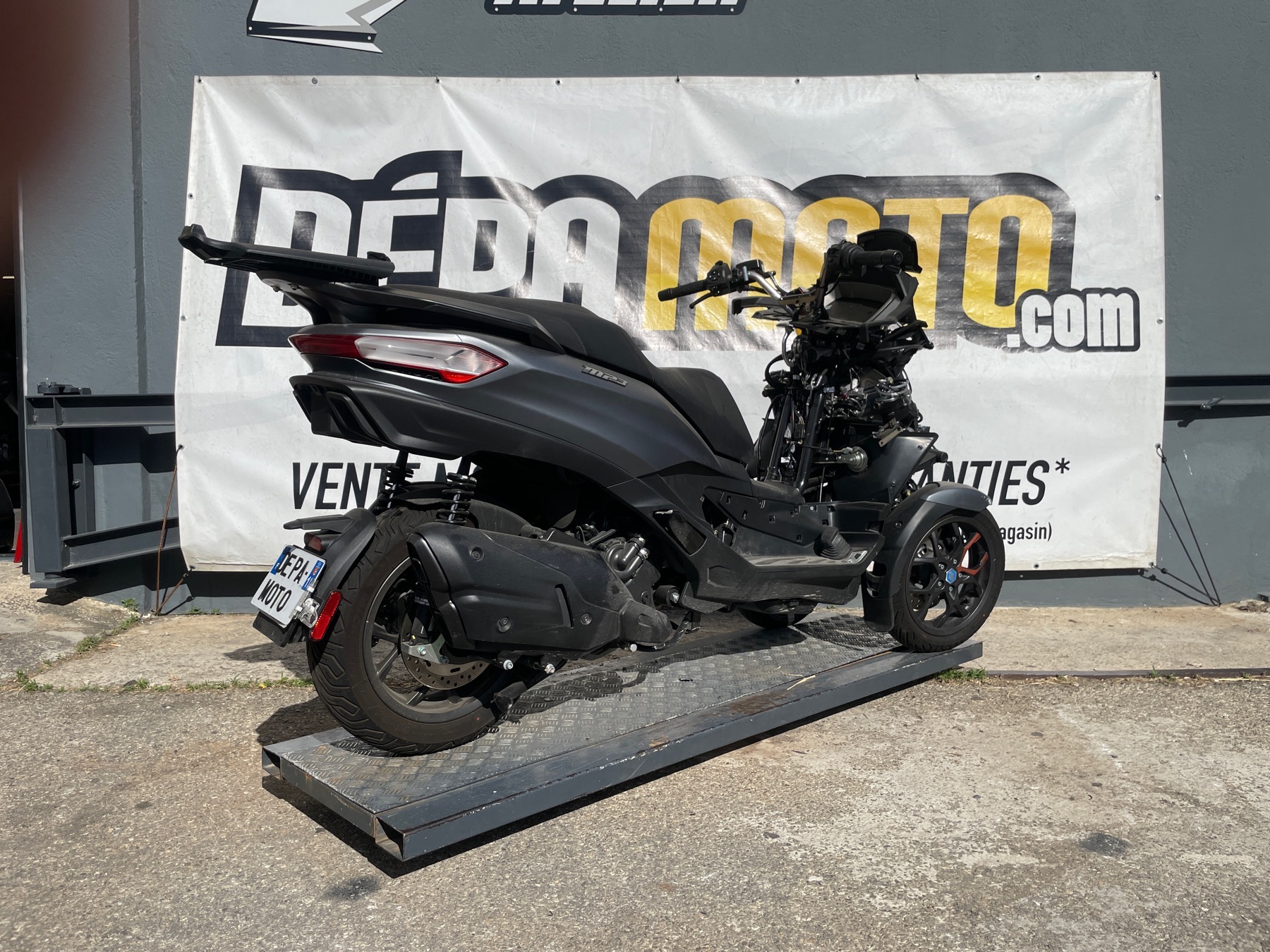moto accidentée PIAGGIOMP3 530 HPE EXCLUSIVE