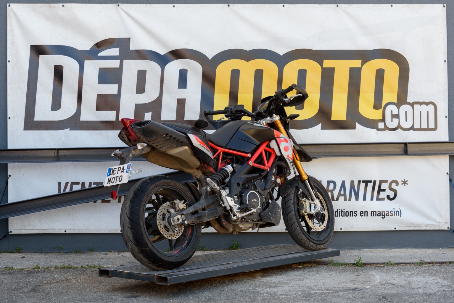 moto accidentée APRILIADORSODURO 900
