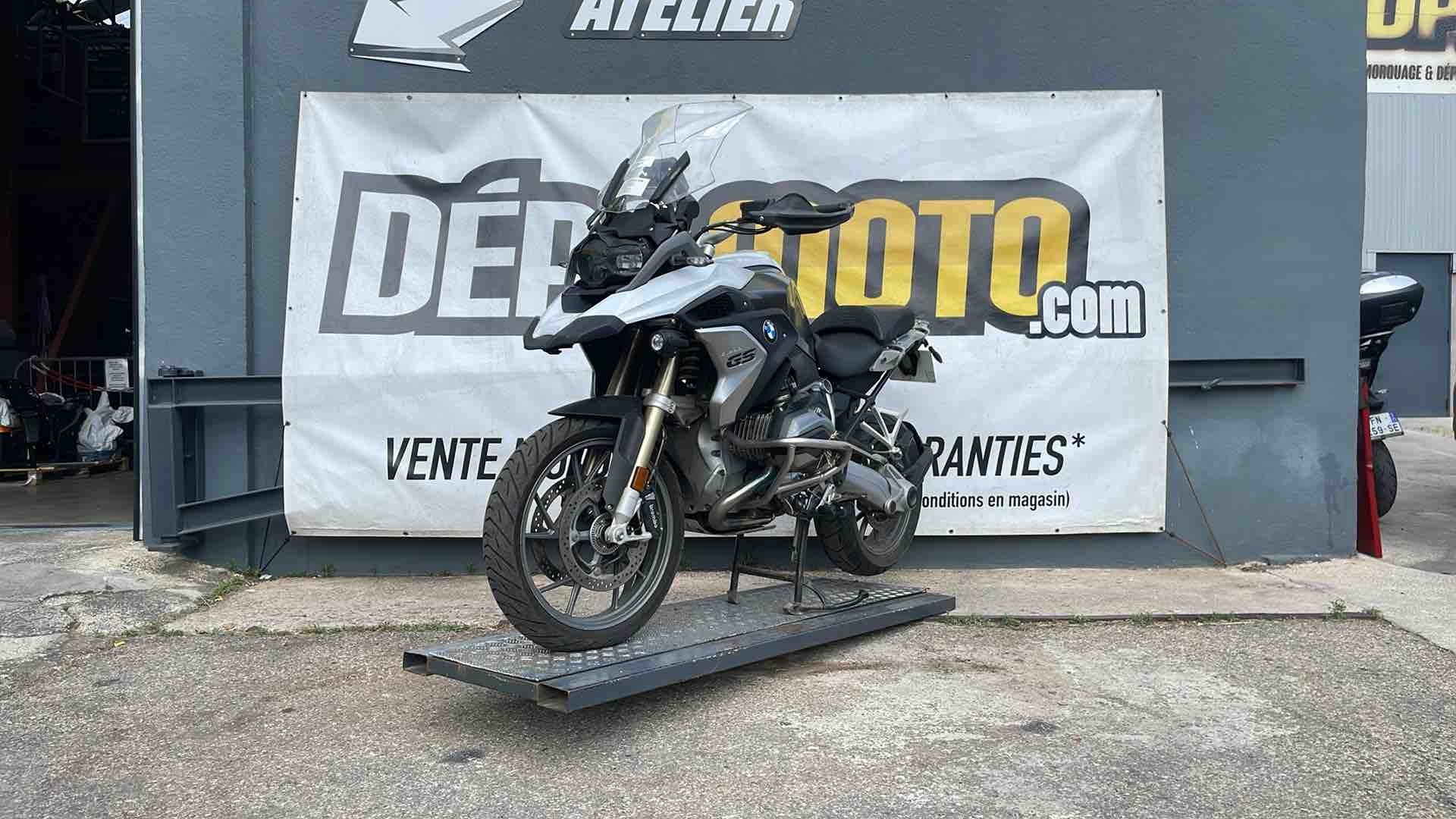 moto accidentée BMW R1200GS