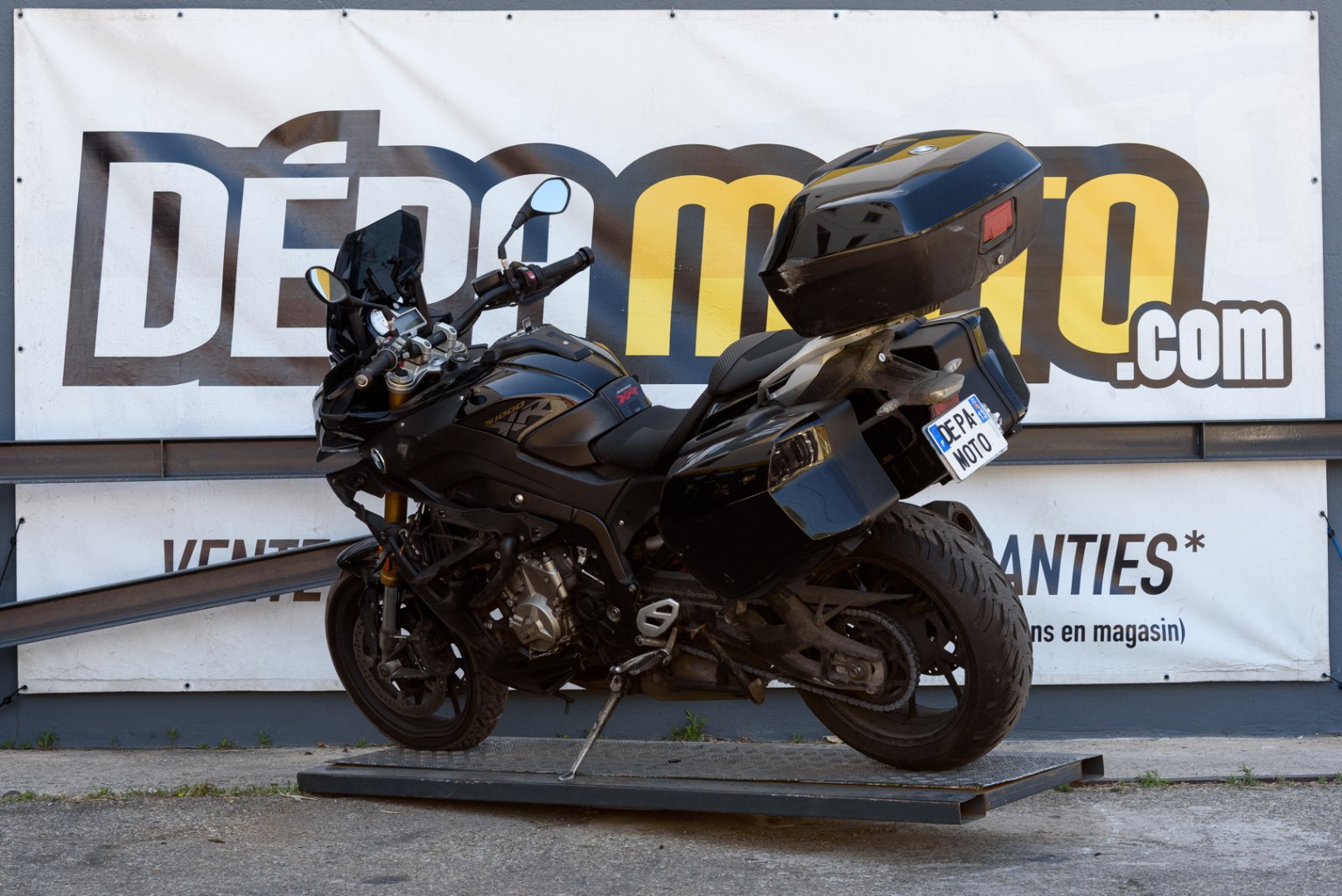 moto accidentée BMWS1000XR