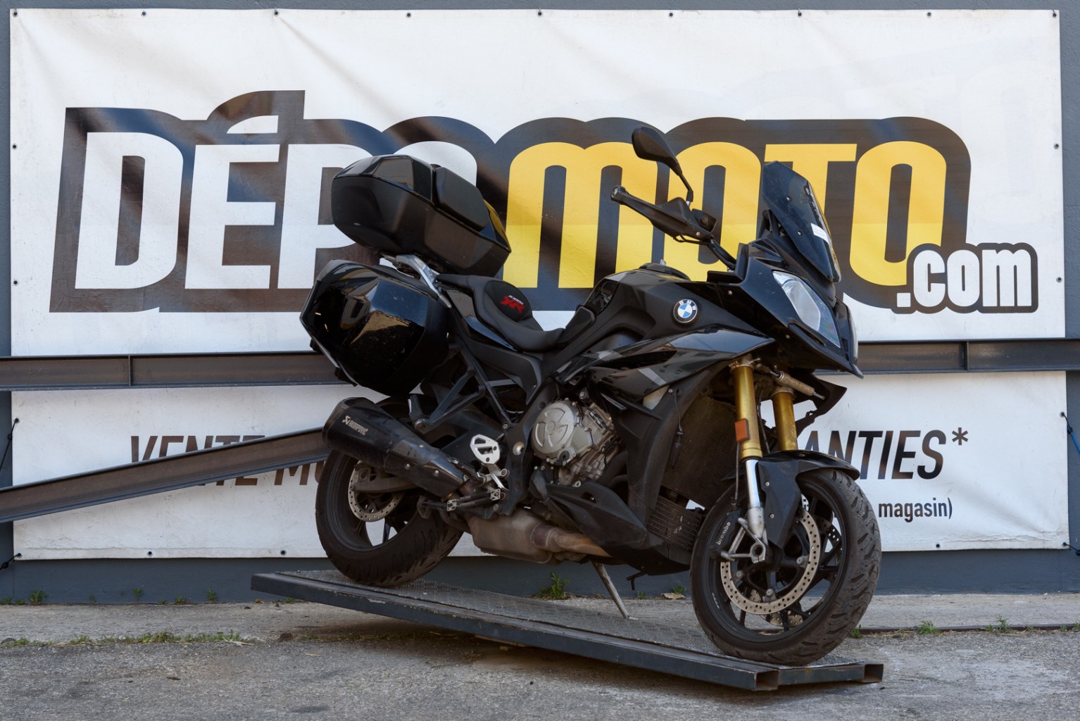 moto accidentée BMW S1000XR