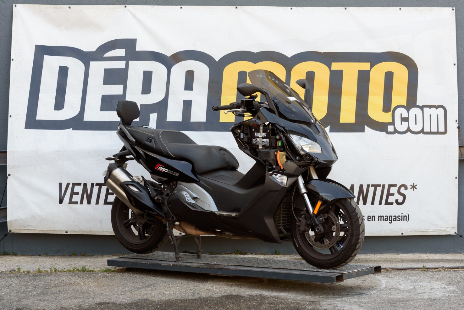 moto accidentée BMW C650 SPORT