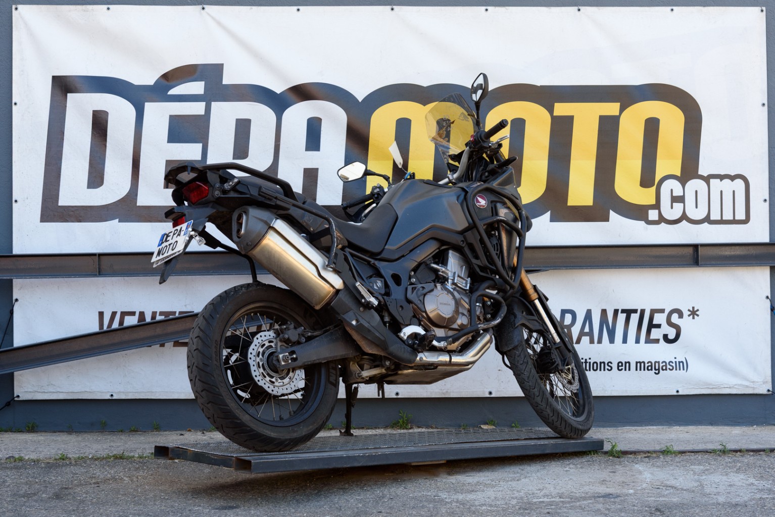moto accidentée HONDAAFRICATWIN 1000