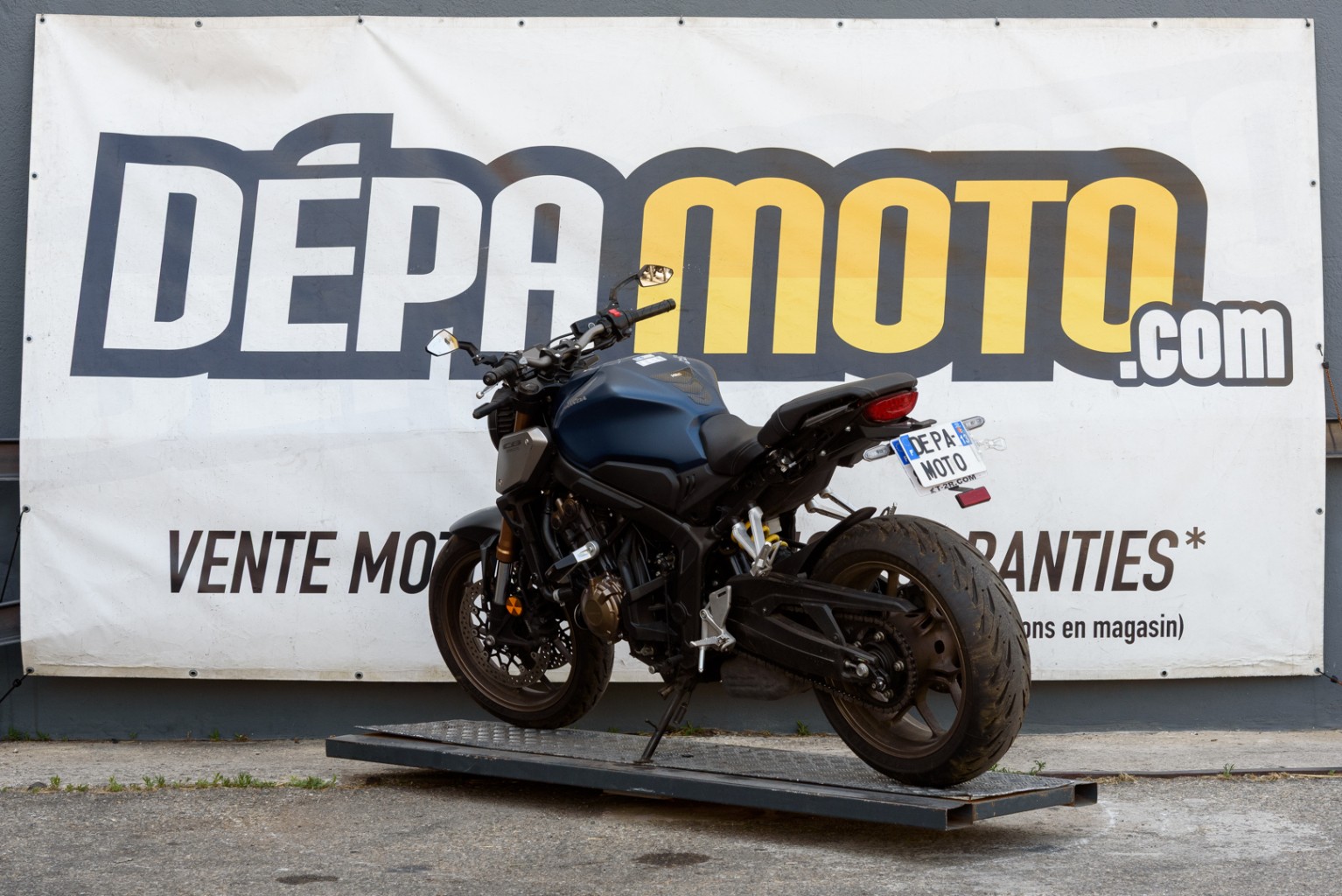 moto accidentée HONDACB650R