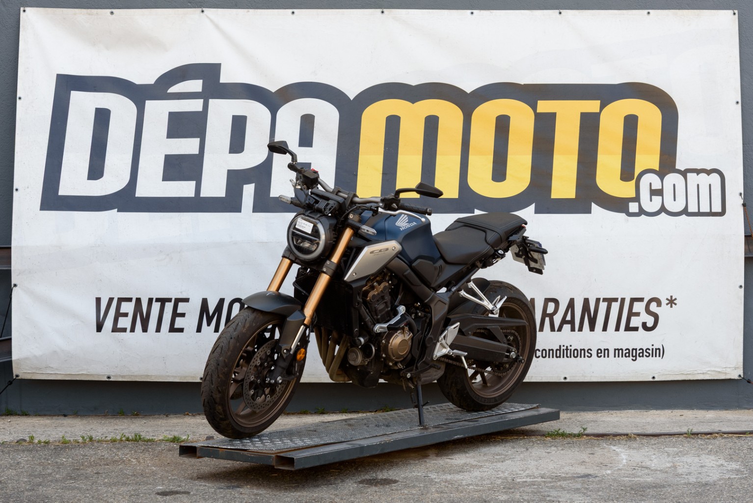 moto accidentée HONDACB650R