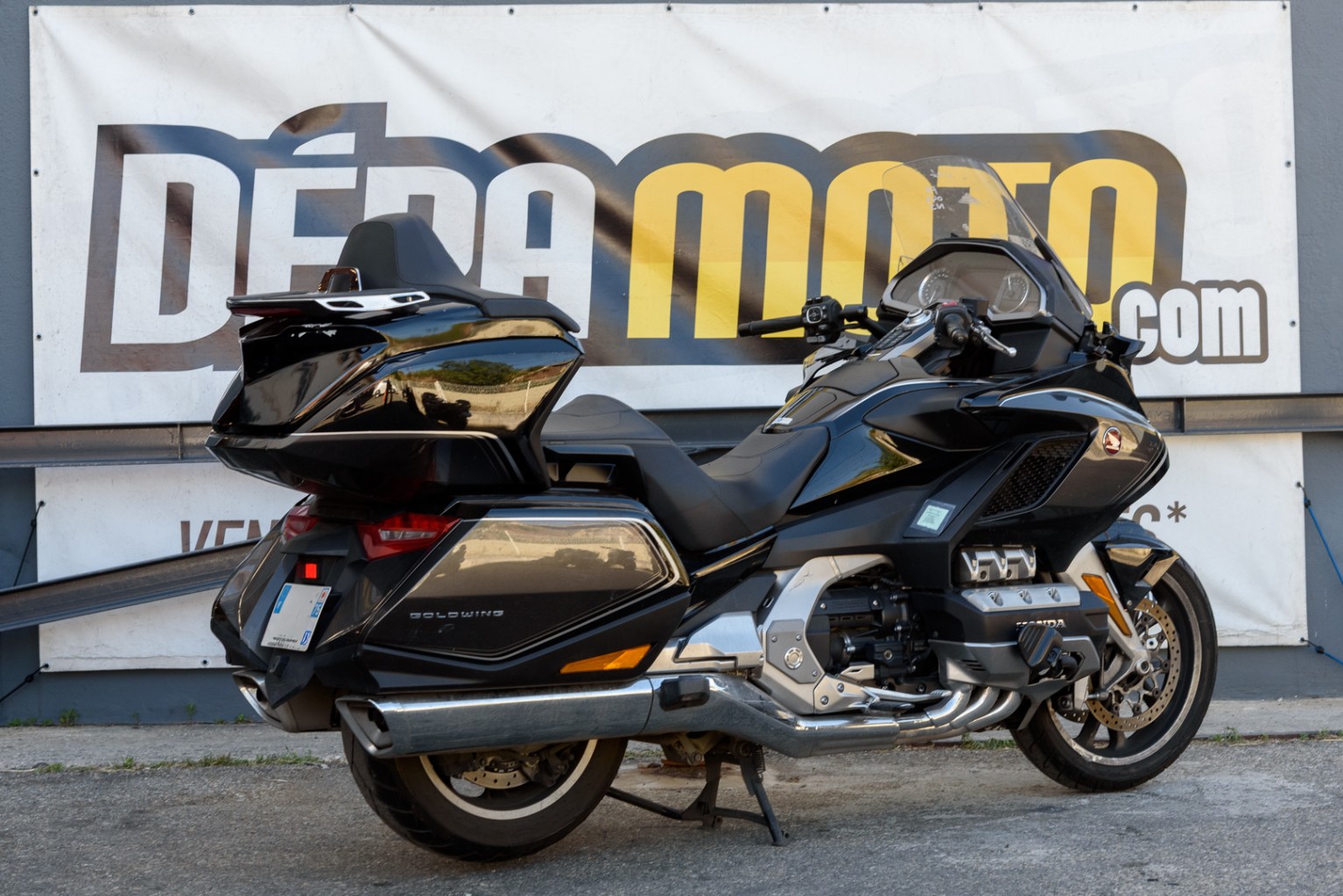 moto accidentée HONDAGOLDWING 1800