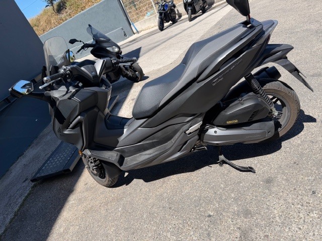 moto d’occasion HONDA  FORZA 125