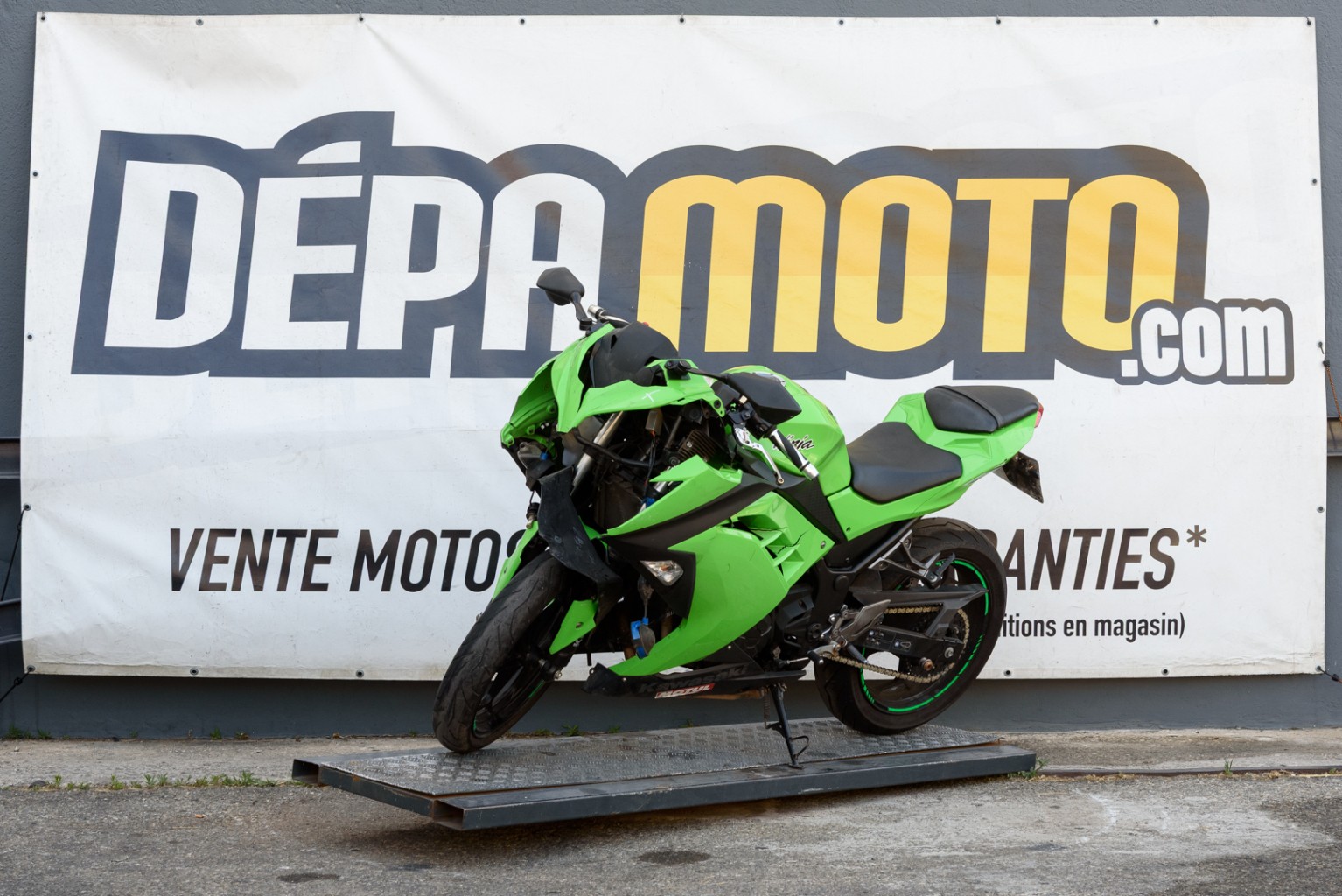 moto accidentée KAWASAKININJA 300