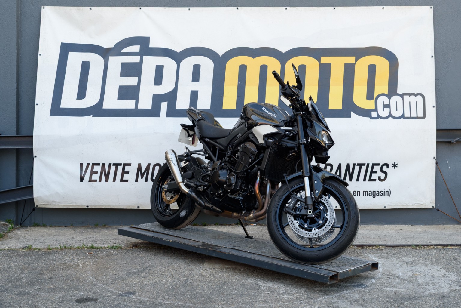 moto accidentée KAWASAKI Z900