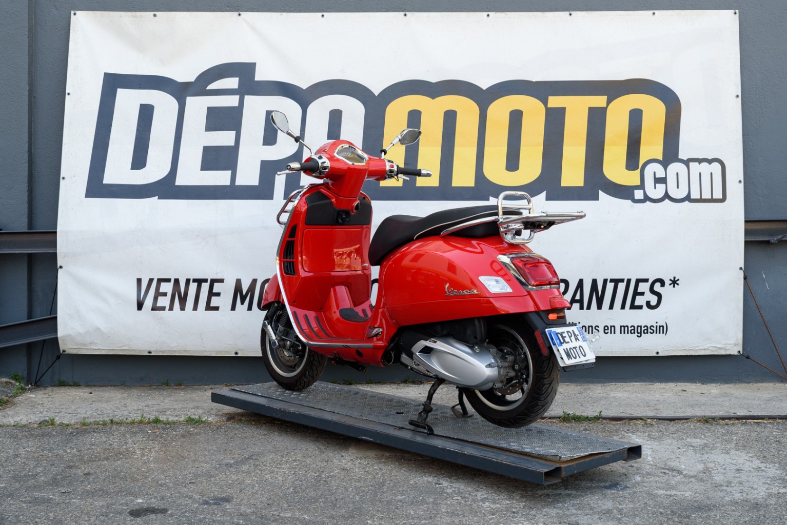 moto accidentée PIAGGIOGTS 310