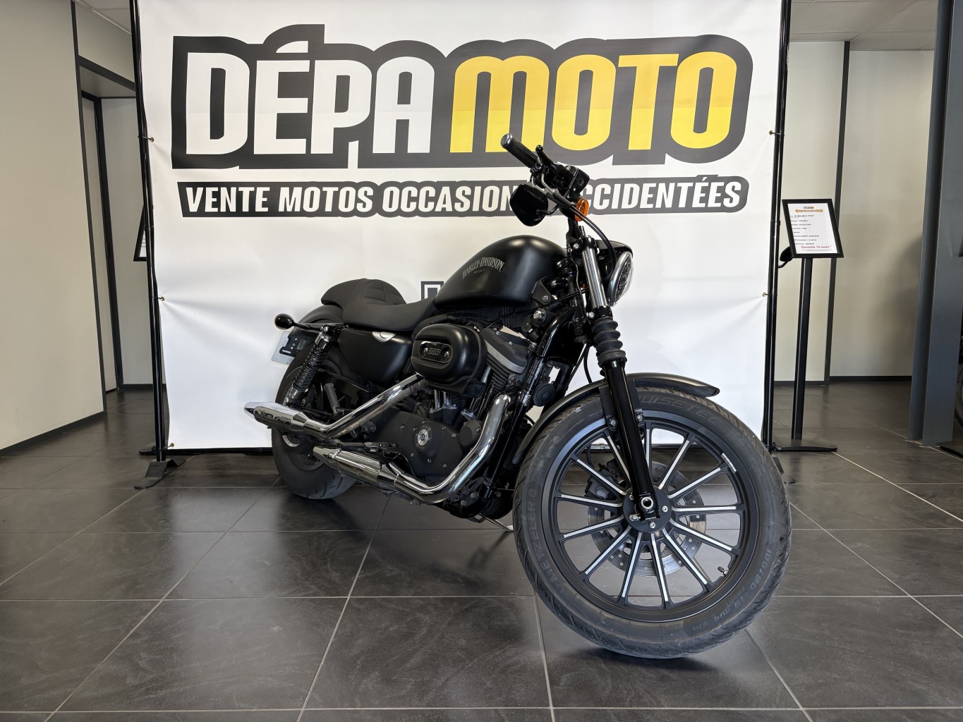 moto d’occasion HARLEY DAVIDSON IRON 883