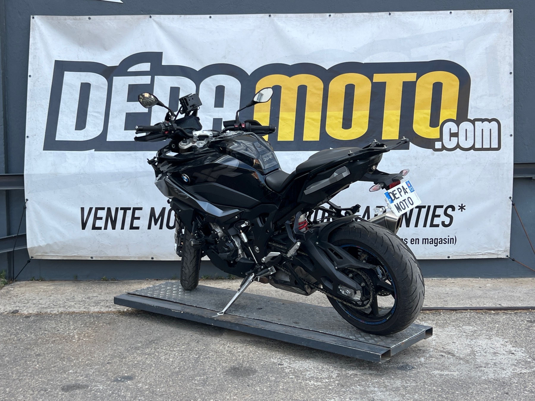 moto accidentée BMW S 1000 XR