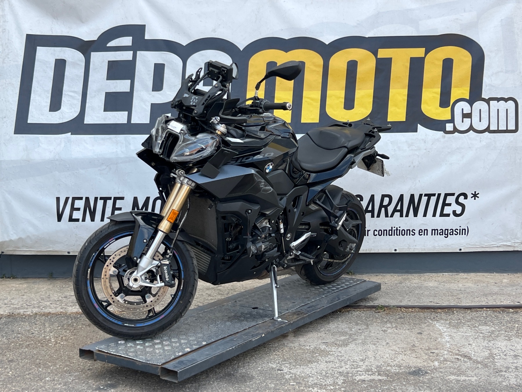 moto accidentée BMWS 1000 XR