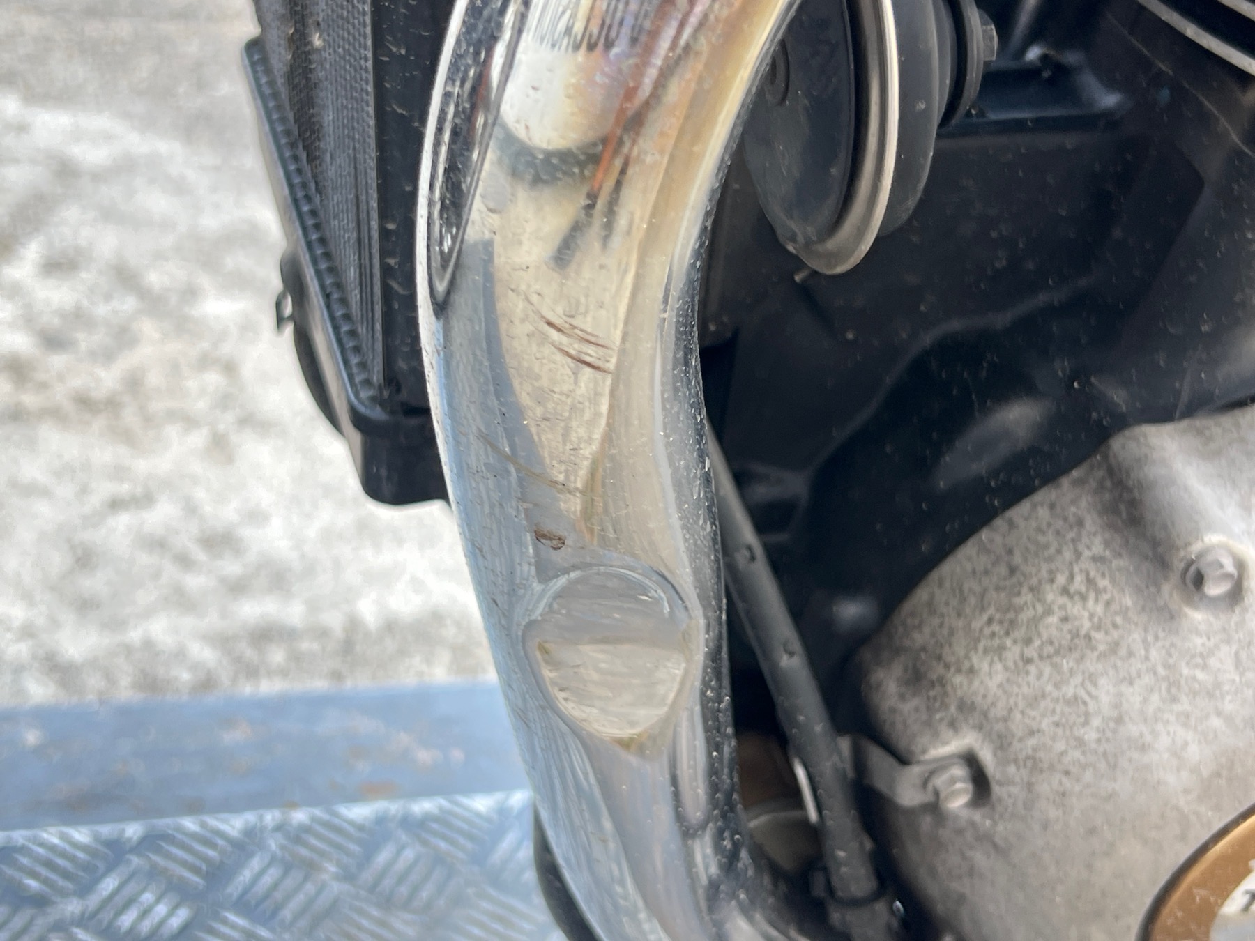 moto accidentée TRIUMPHBONNEVILLE T120