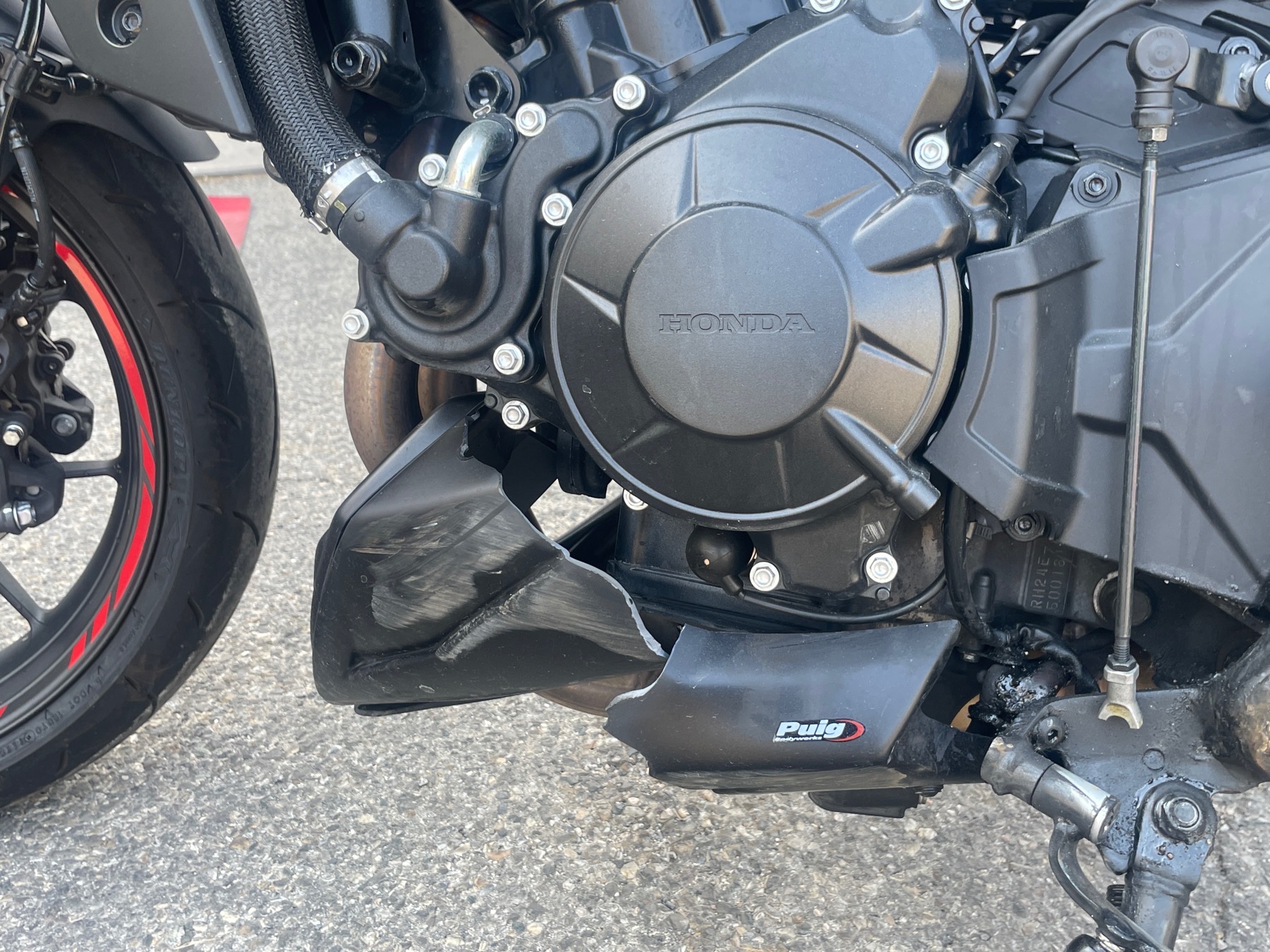 moto accidentée HONDACB 750 HORNET