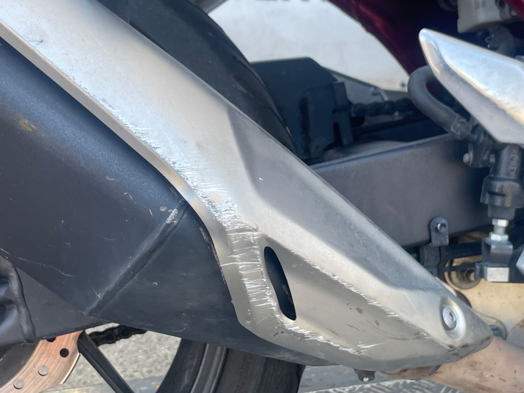 moto accidentée HONDACB 750
