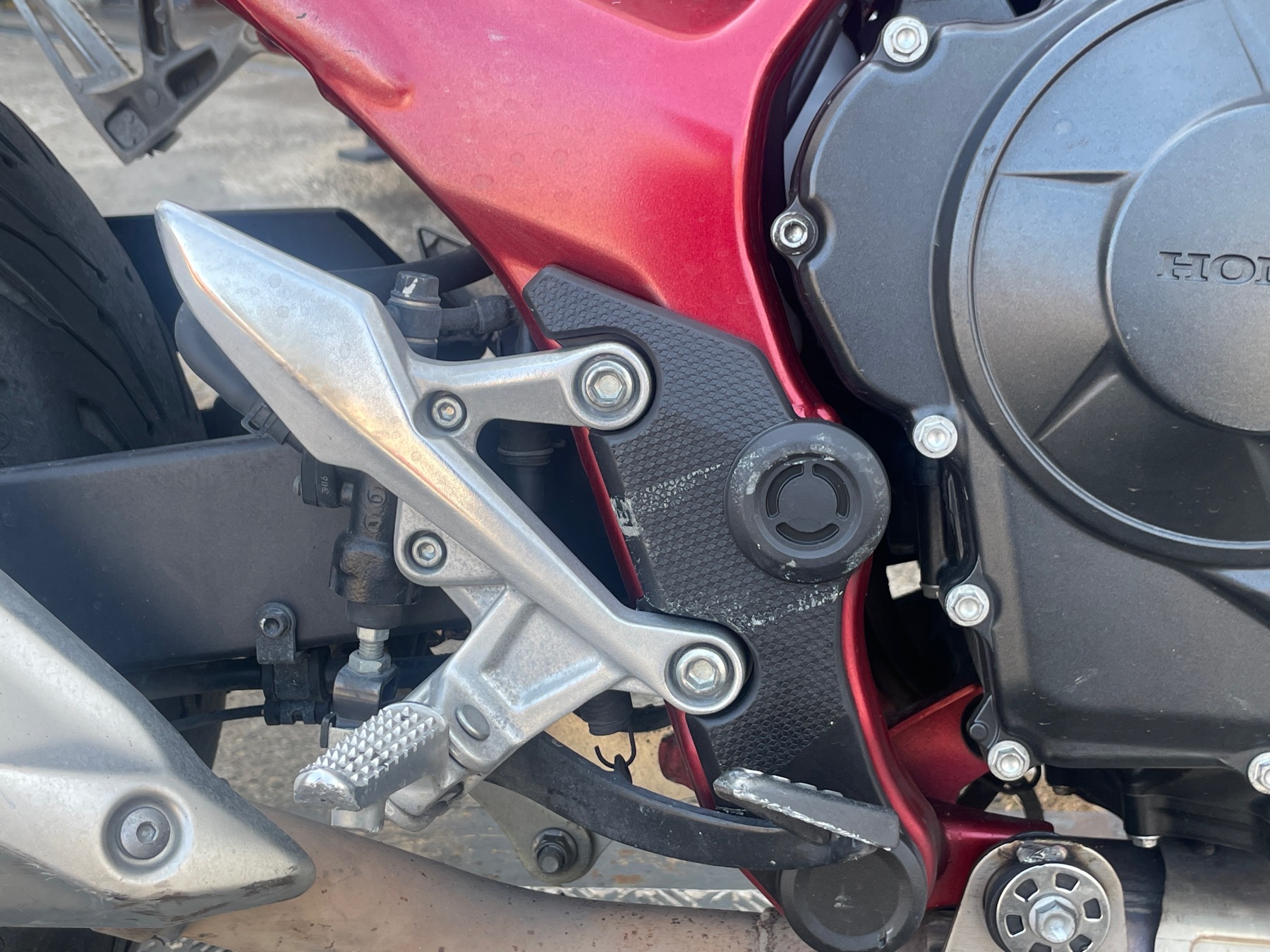 moto accidentée HONDACB 750