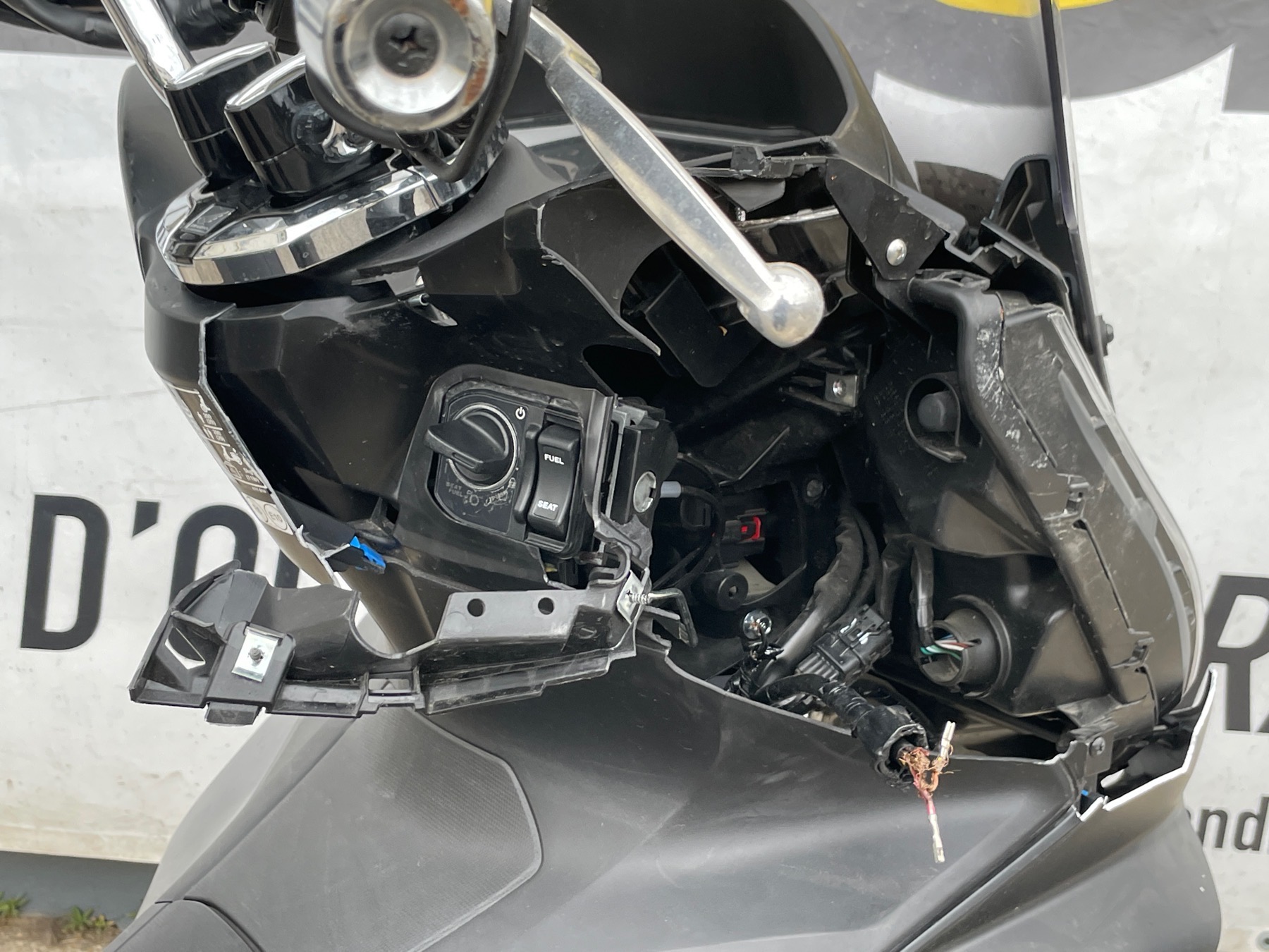 moto accidentée HONDA PCX 125