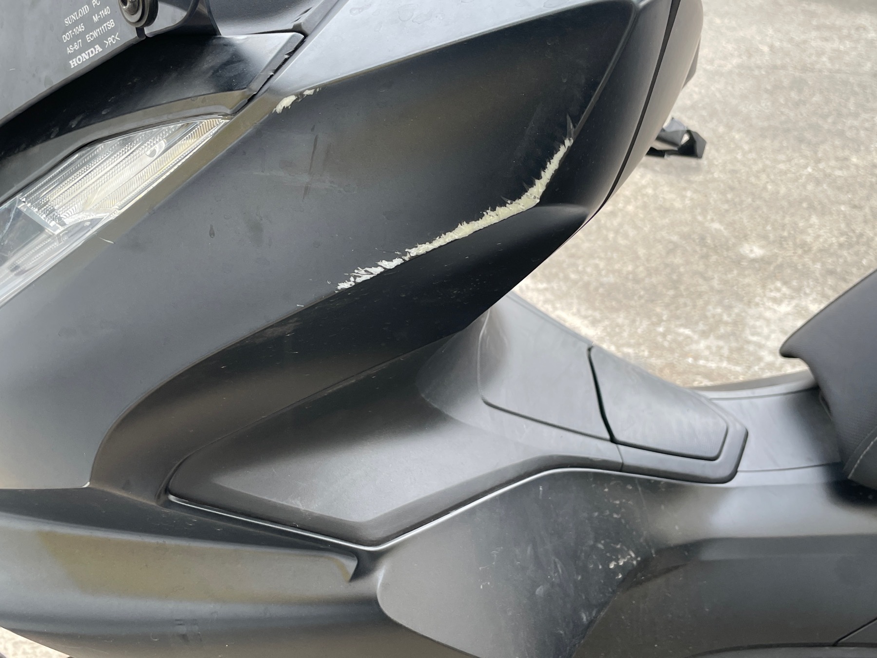 moto accidentée HONDA PCX 125