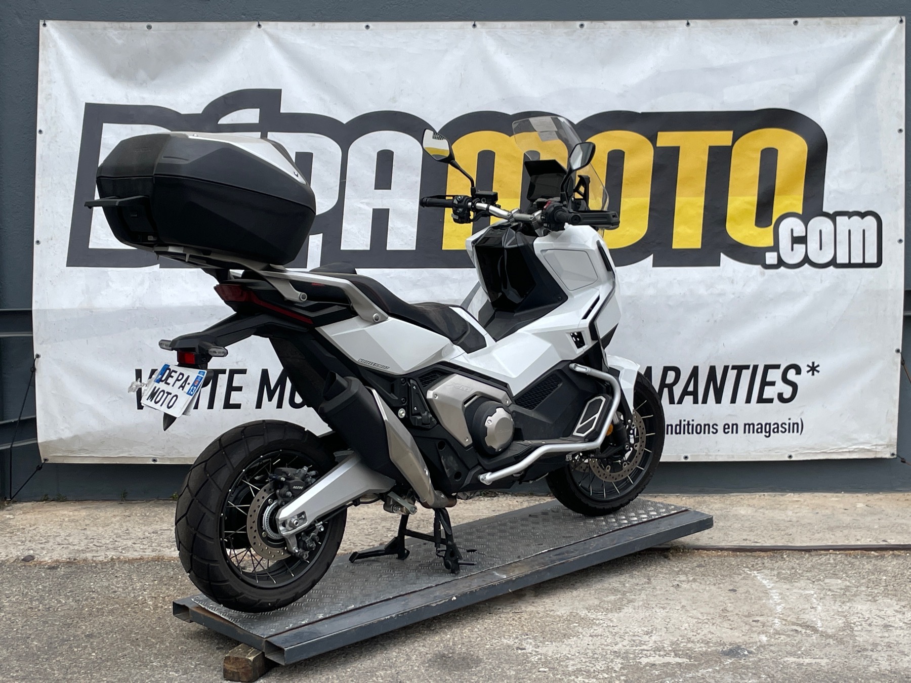moto accidentée HONDAXADV 750
