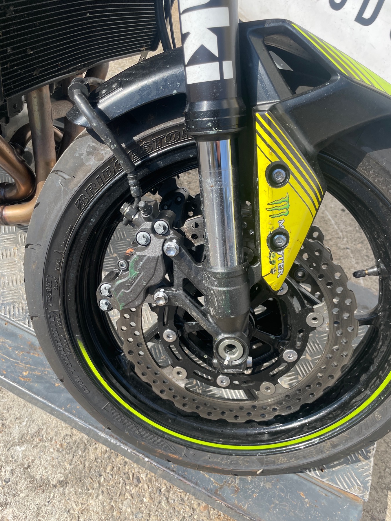moto accidentée KAWASAKIZ900