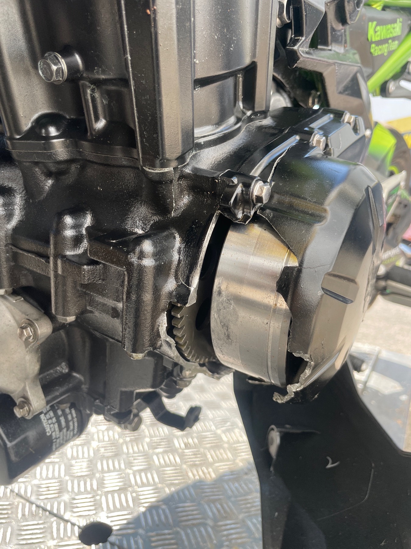 moto accidentée KAWASAKIZ900