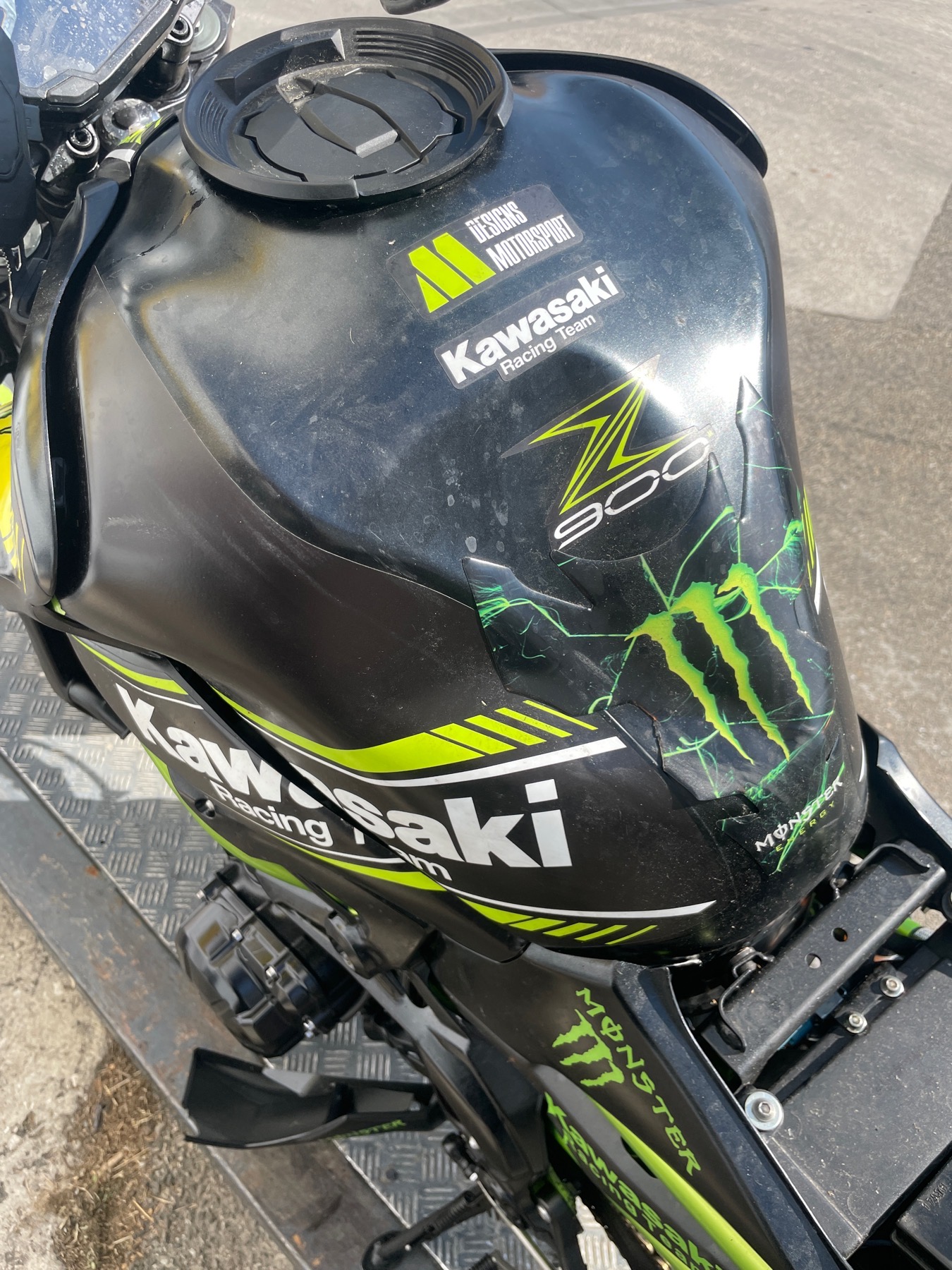 moto accidentée KAWASAKIZ900