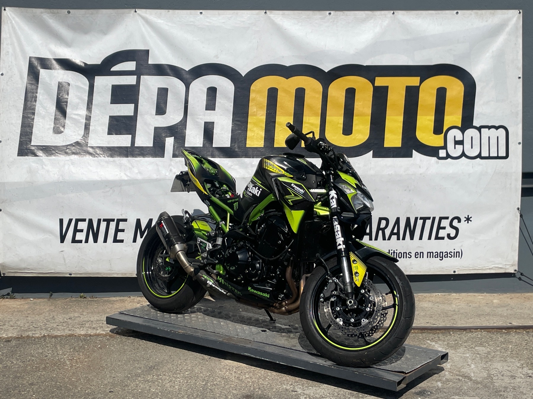 moto accidentée KAWASAKI Z900