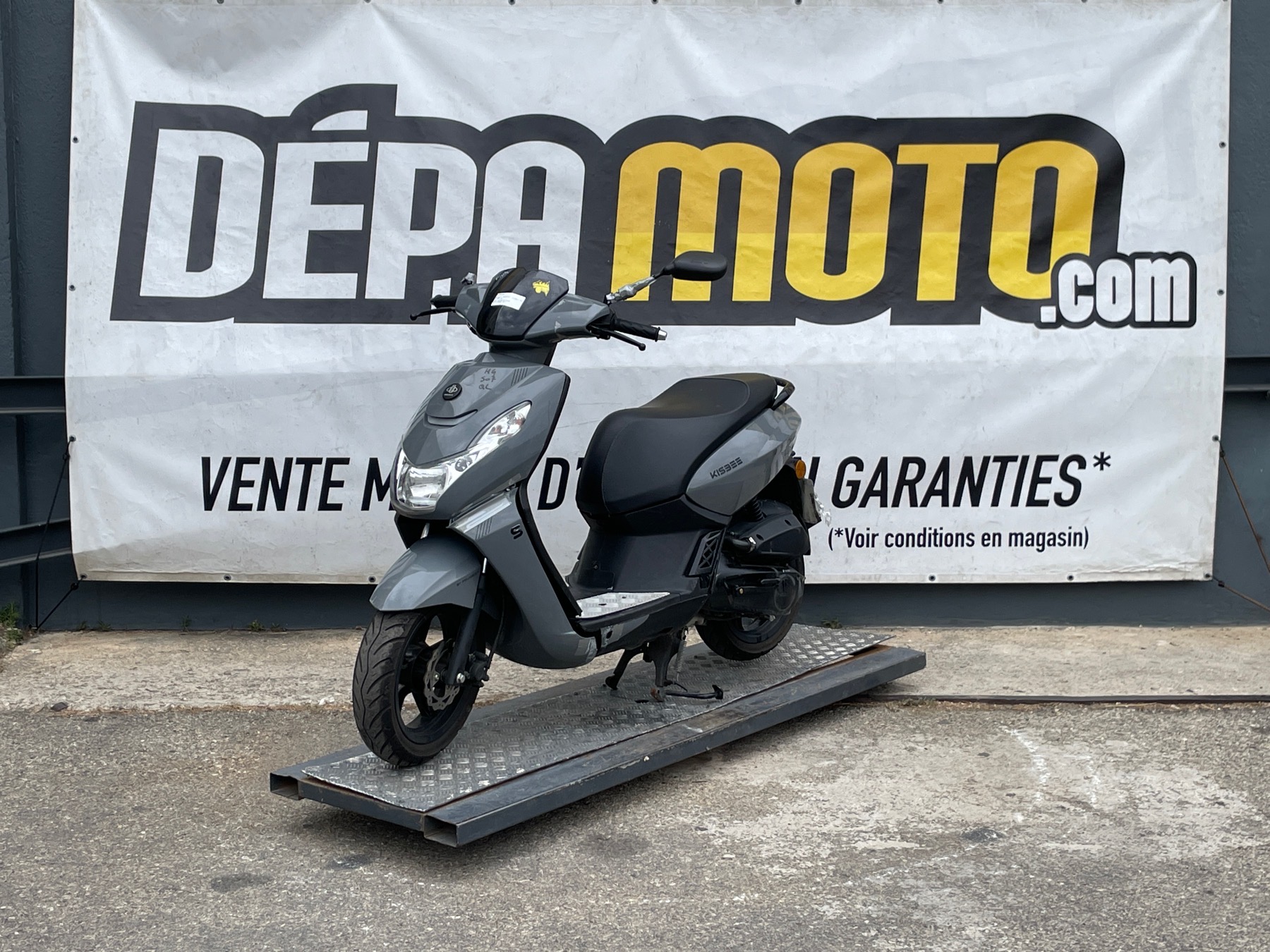 moto accidentée PEUGEOT KISBEE 50