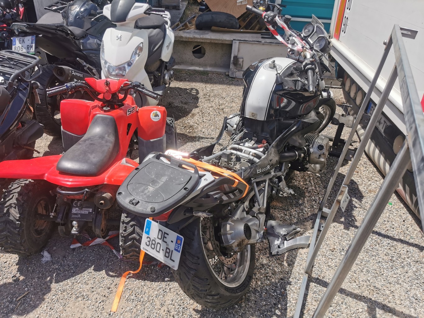 moto accidentée BMWR1200R