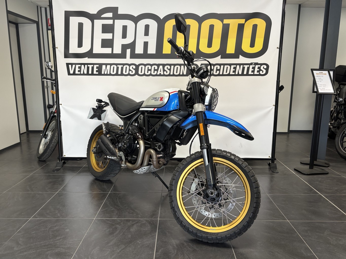 moto d’occasion DUCATISCRAMBLER 800 DESERT SLED
